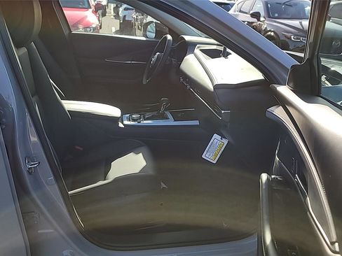 New 2025 MAZDA CX-30 AWD 2.5 S w/ Select Sport Pkg image 9