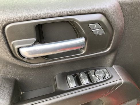 Used 2022 Chevrolet Silverado 1500 Custom image 14