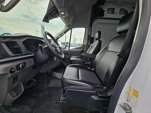 Used 2023 Ford Transit 250 148 High Roof RWD image 9