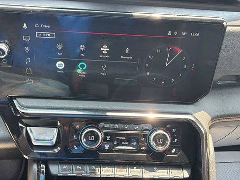 Certified 2024 GMC Sierra 1500 AT4 w/ Technology Package AWD/4WD image 34