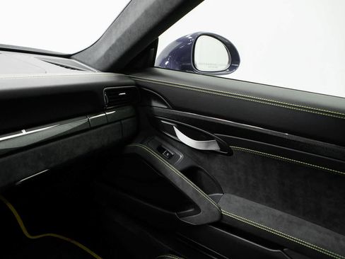 Certified 2016 Porsche 911 GT3 RS RWD image 28