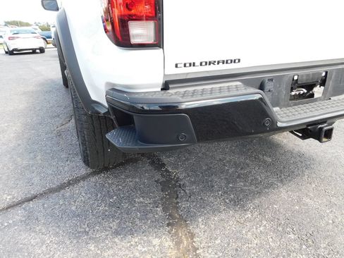 Used 2025 Chevrolet Colorado Trail Boss AWD/4WD image 6
