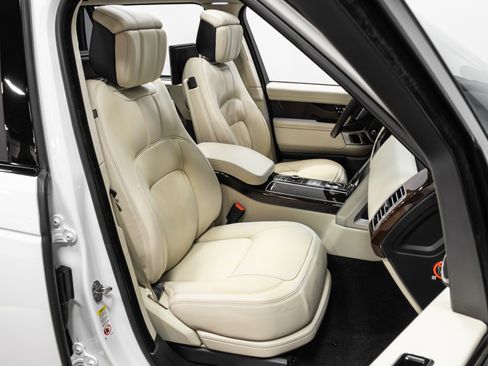 Used 2019 Land Rover Range Rover Long Wheelbase Autobiography image 19
