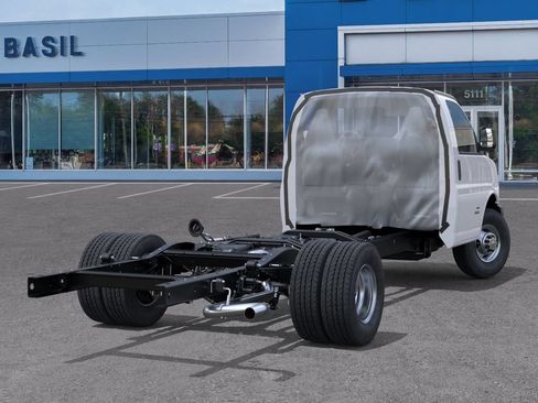 New 2026 Chevrolet Express 3500 w/ Power Convenience Package RWD image 4