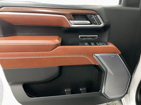 Used 2024 GMC Sierra 1500 Denali Ultimate image 30