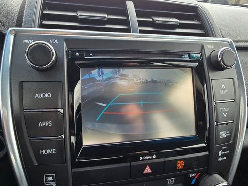 Used 2017 Toyota Camry XLE w/ Moonroof Package image 25