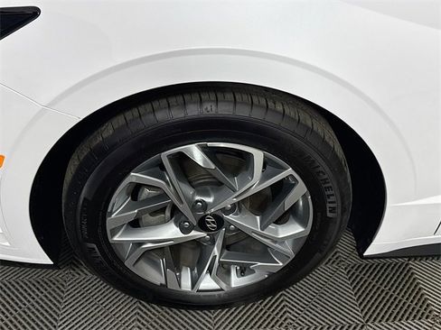Certified 2023 Hyundai Sonata SEL w/ Convenience Package image 4