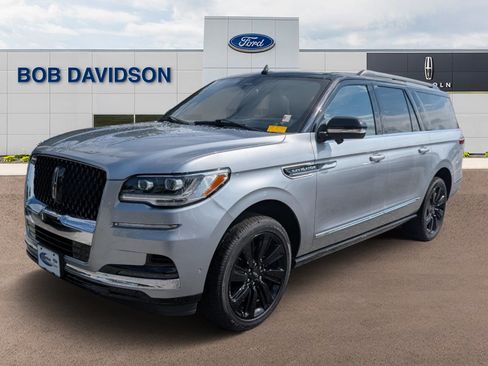 Certified 2024 Lincoln Navigator L Black Label AWD/4WD image 1