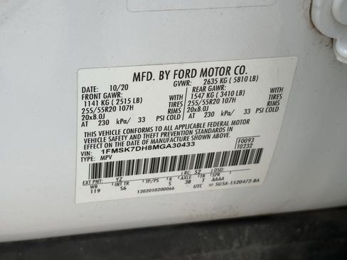Used 2021 Ford Explorer XLT w/ Equipment Group 202A RWD image 29