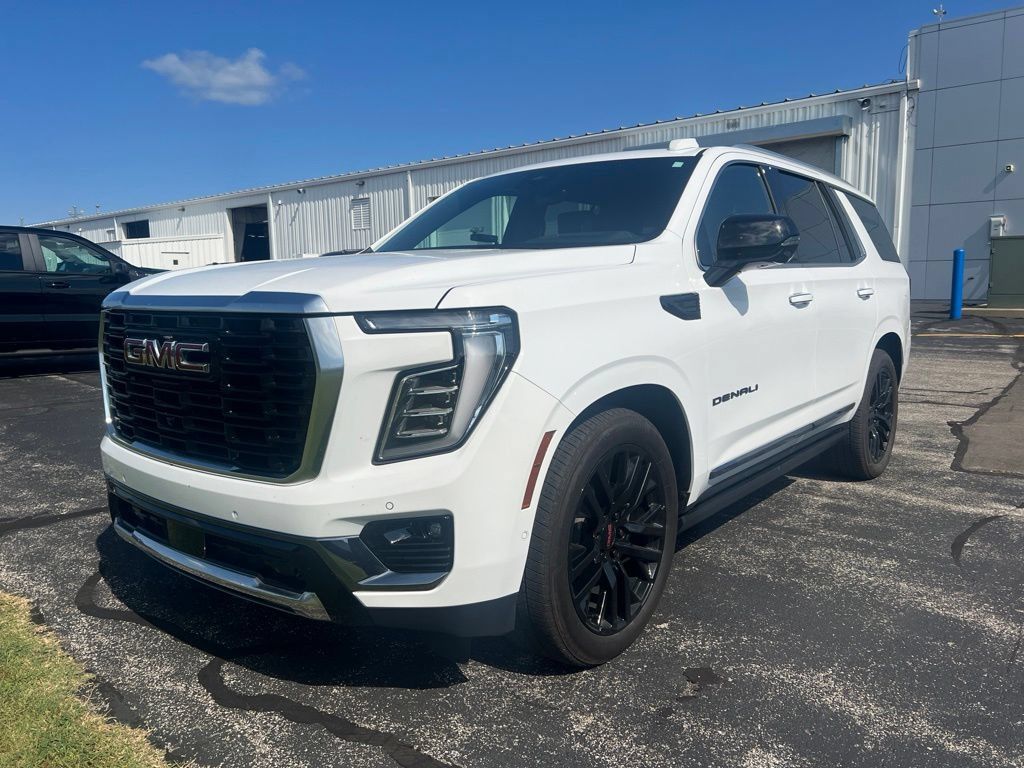 Used 2025 GMC Yukon Denali Ultimate AWD/4WD image 1