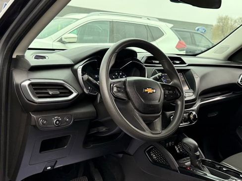 Used 2021 Chevrolet TrailBlazer LT w/ Driver Confidence Package image 14