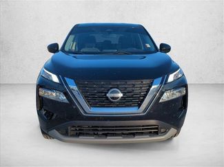 Used 2023 Nissan Rogue SV FWD video 2