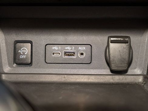 Certified 2024 Nissan Sentra SR image 16