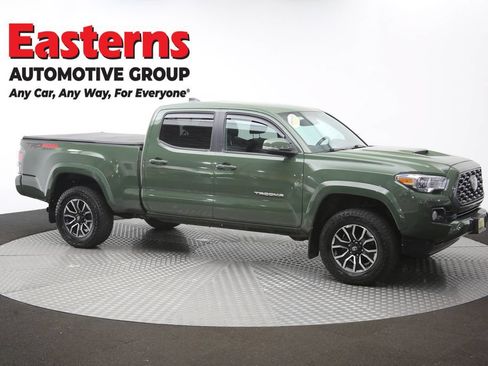 Used 2022 Toyota Tacoma TRD Sport AWD/4WD image 46