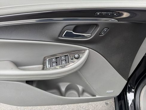 Used 2014 Chevrolet Impala LTZ image 15