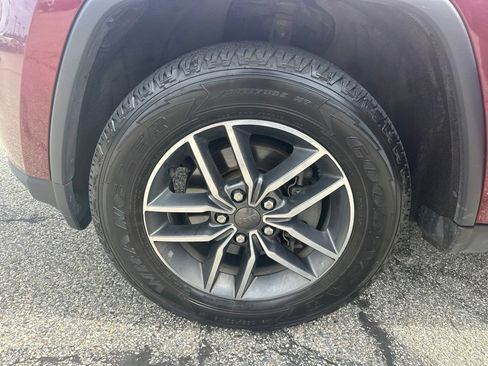 Used 2019 Jeep Grand Cherokee Limited w/ Luxury Group II AWD/4WD image 33