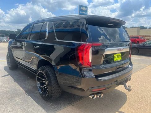 Used 2021 GMC Yukon Denali w/ Denali Premium Package AWD/4WD image 8