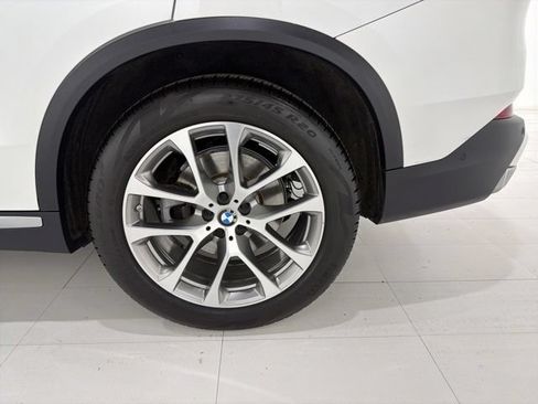 Certified 2024 BMW X5 xDrive40i w/ Premium Package AWD/4WD image 44