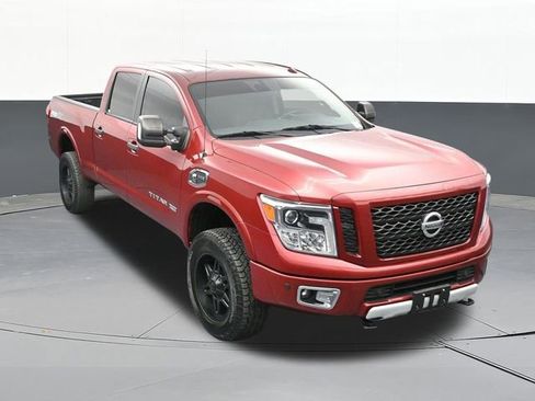 Used 2018 Nissan Titan PRO-4X w/ Pro-4x Convenience Package AWD/4WD image 65