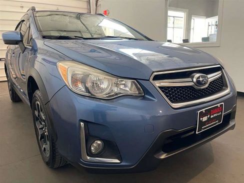 Used 2017 Subaru Crosstrek 2.0i Premium AWD/4WD image 44