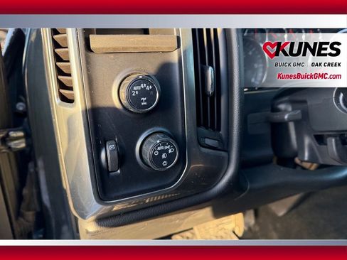 Used 2018 Chevrolet Silverado 1500 LT w/ All Star Edition image 10