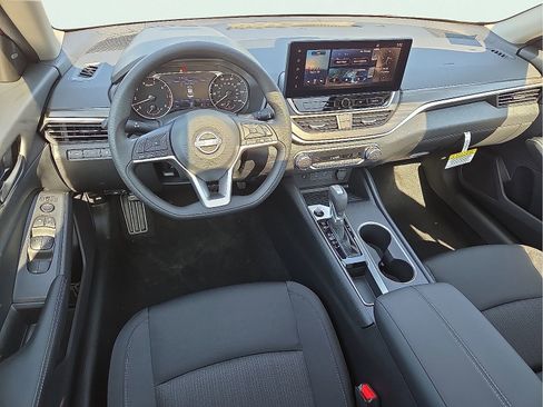 New 2026 Nissan Altima 2.5 SV FWD image 11