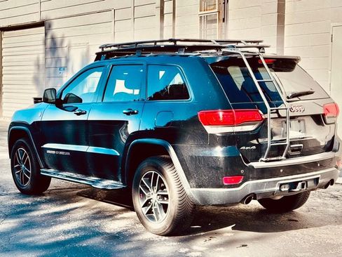 Used 2018 Jeep Grand Cherokee Trailhawk image 3