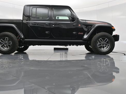 New 2025 Jeep Gladiator Mojave image 34