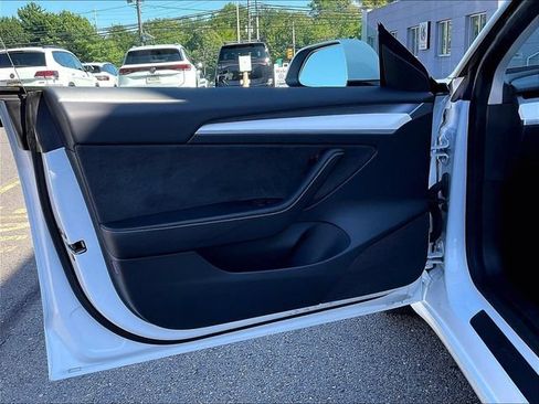 Used 2023 Tesla Model 3 Standard Range RWD image 29