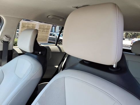 Certified 2023 Kia Niro Wind FWD image 12