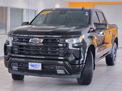 Certified 2024 Chevrolet Silverado 1500 RST w/ Z71 Off-Road Package AWD/4WD image 4