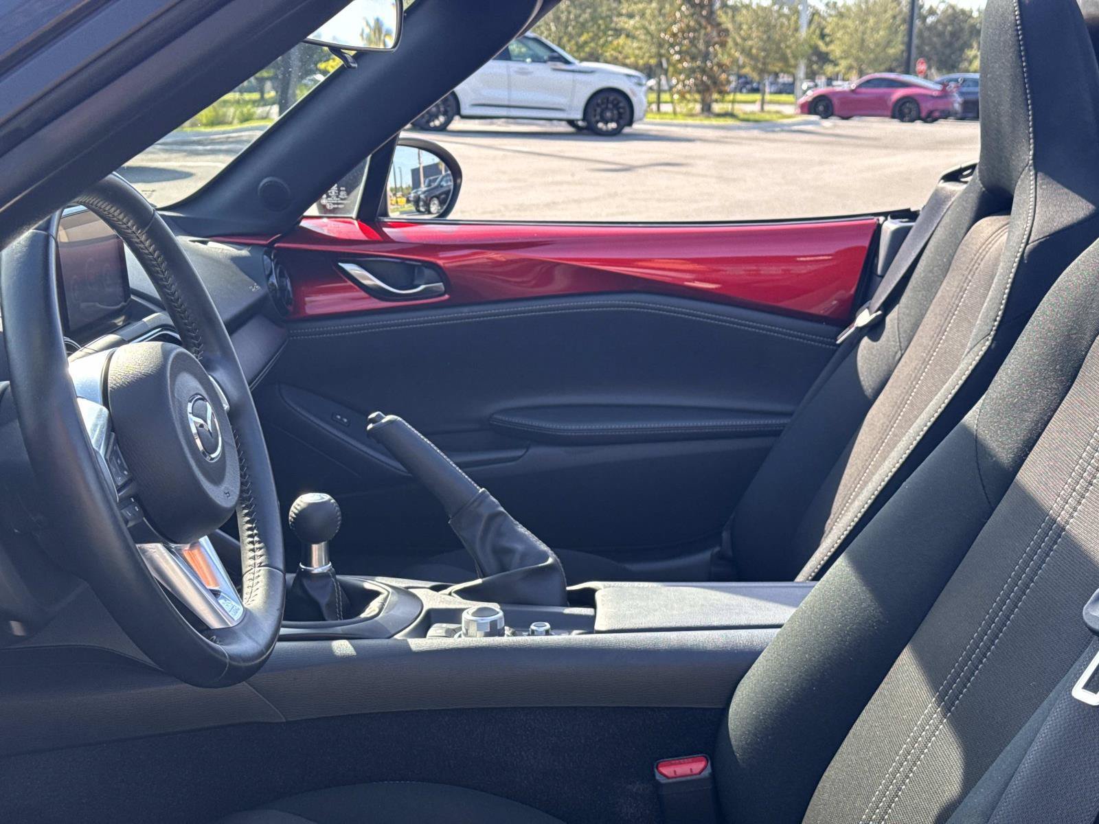 Used 2022 MAZDA MX-5 Miata Club RWD image 14