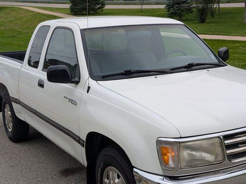 Used 1995 Toyota T100 DX RWD image 15