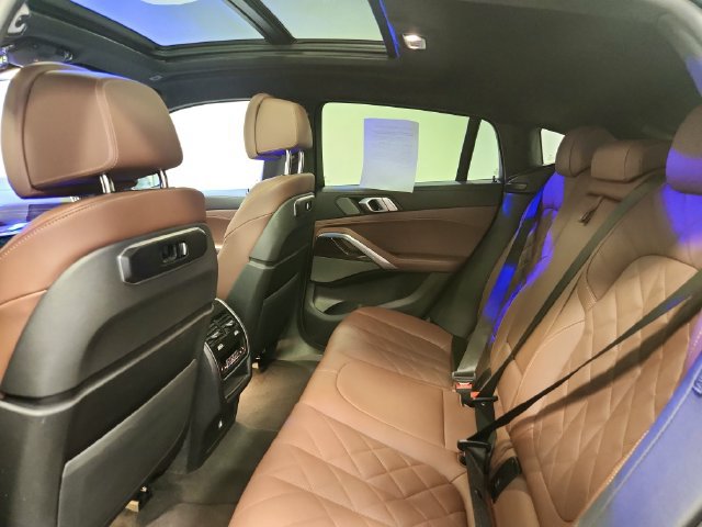 Used 2025 BMW X6 xDrive40i AWD/4WD image 19