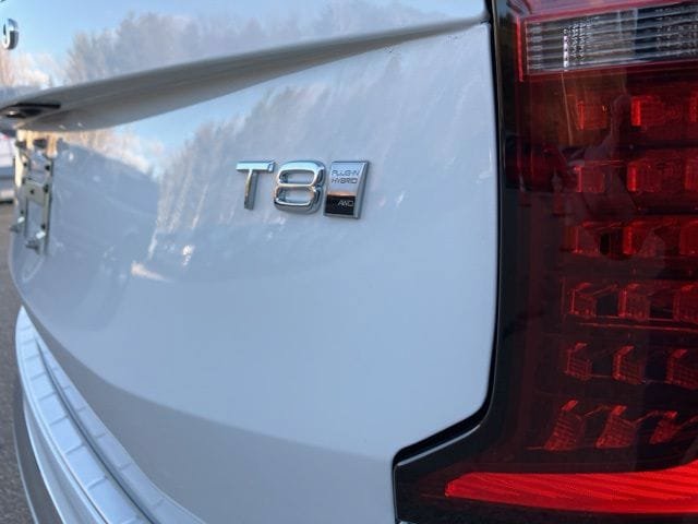New 2026 Volvo XC90 T8 Plus w/ Protection Package Premier AWD/4WD image 12