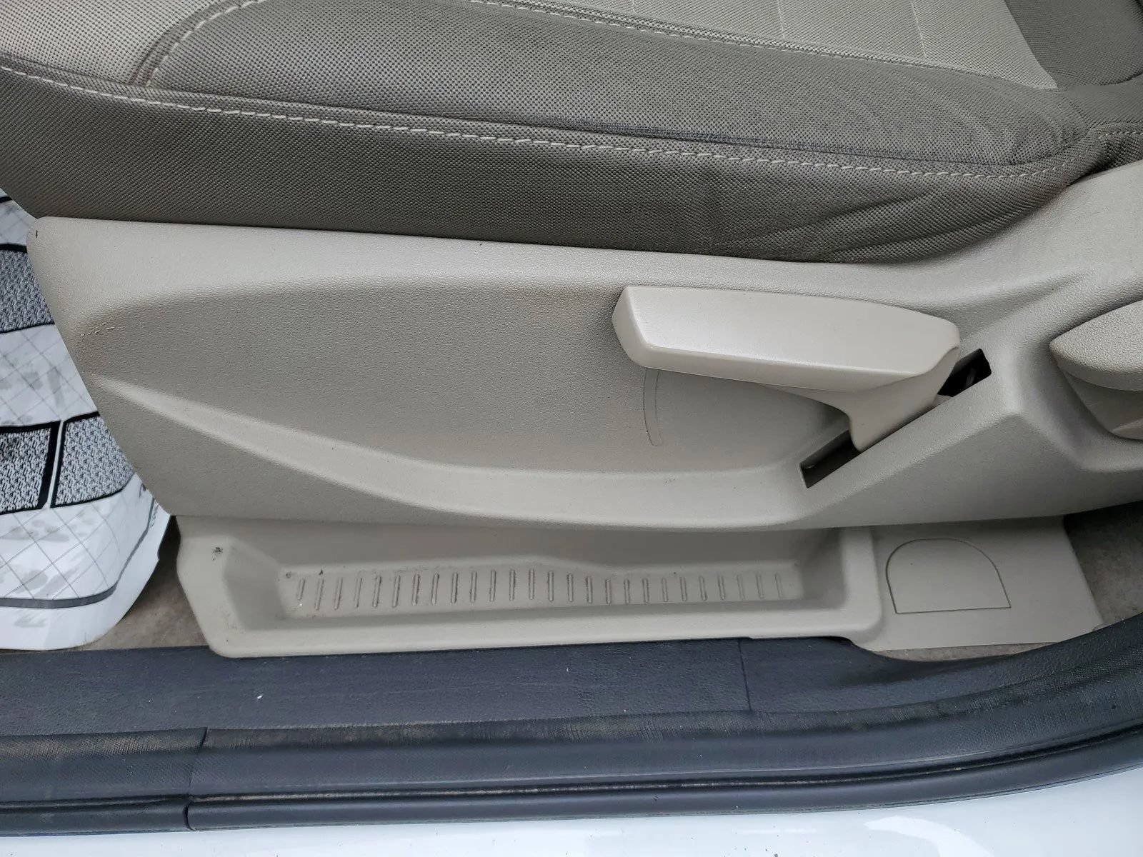 Used 2013 Ford Escape SE AWD/4WD image 15