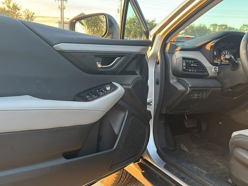 Certified 2025 Subaru Outback Premium w/ Popular Package #1A image 8