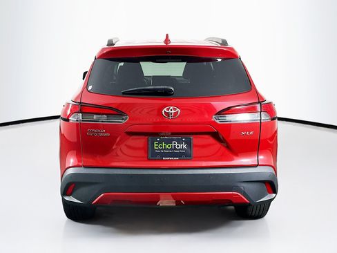 Used 2024 Toyota Corolla Cross XLE FWD image 7
