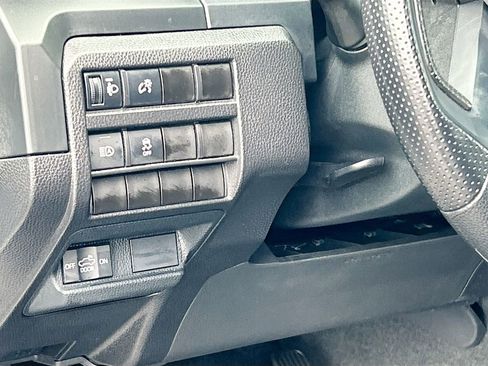 Used 2025 Toyota Tacoma SR image 8