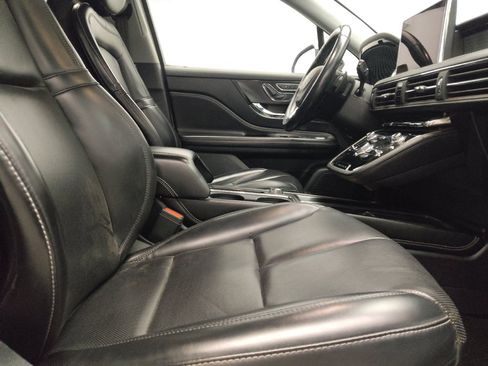 Used 2020 Lincoln Corsair AWD image 21