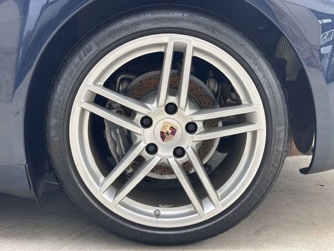 Used 2014 Porsche 911 Carrera image 18