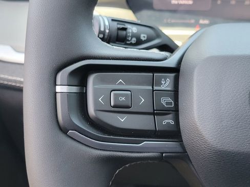 New 2026 Jeep Cherokee Laredo image 5