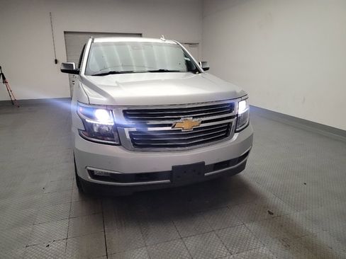Used 2018 Chevrolet Suburban Premier RWD image 14