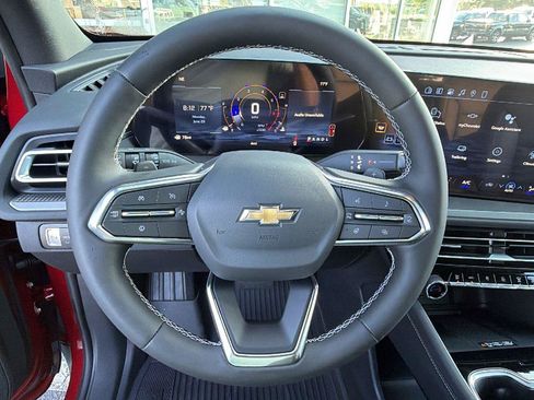 New 2026 Chevrolet Traverse LT w/ Sun and Wheel Package FWD image 22