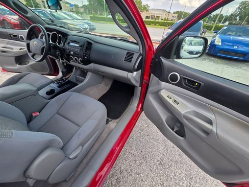 Used 2010 Toyota Tacoma 2WD Access Cab image 19