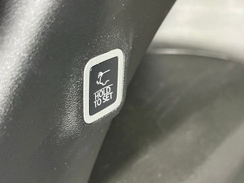 Used 2024 Jeep Wagoneer Launch Edition image 30