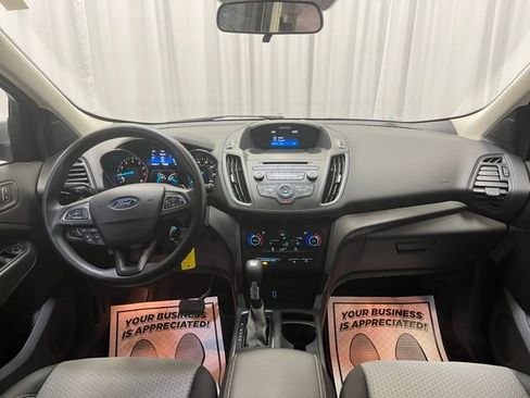 Used 2017 Ford Escape SE image 5