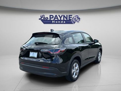 Certified 2023 Honda HR-V LX image 8