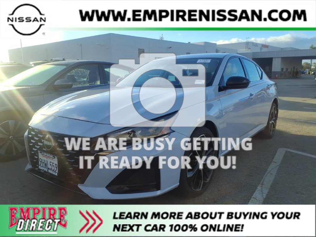 Certified 2023 Nissan Altima 2.5 SR AWD/4WD image 1