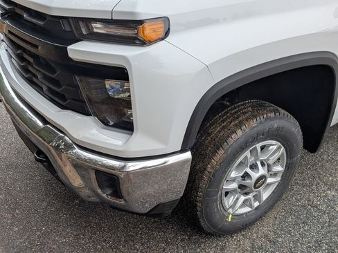 New 2026 Chevrolet Silverado 2500 W/T w/ WT Convenience Package image 10